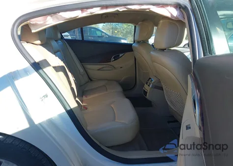 2010 Buick Lacrosse Cxs z USA, uszkodzony, nr VIN 1G4GE5EV6AF298422